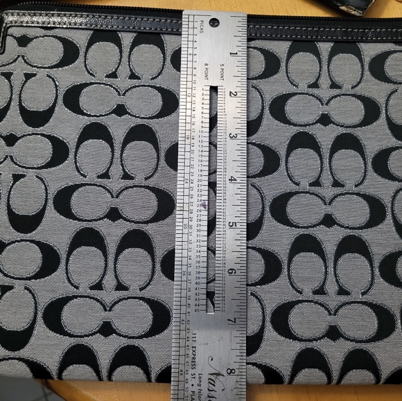 COACH iPad pouch - Picture 2 of 3